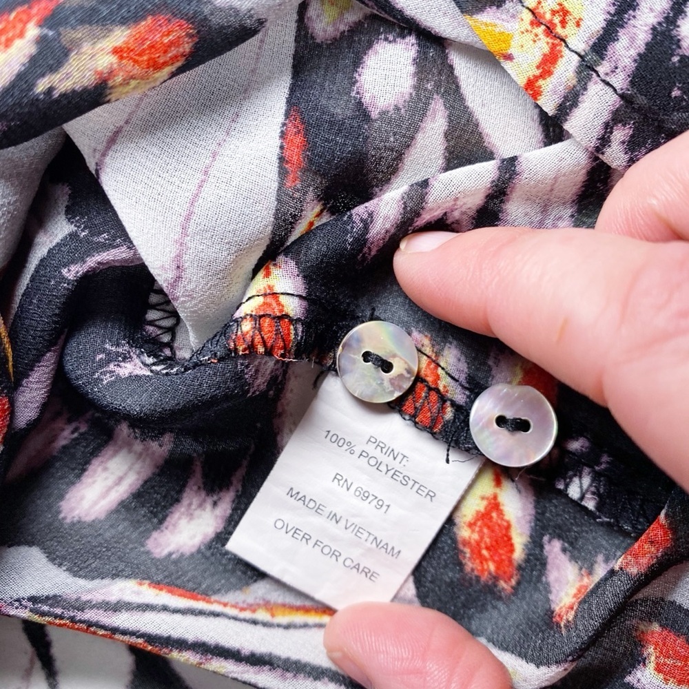 Hope Springs Butterfly Patterned Blouse - Picture 12 of 14